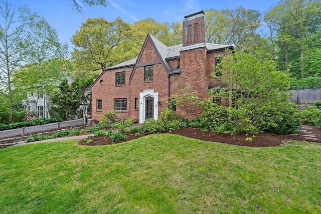 72 Beverly Road, Brookline, MA 02467