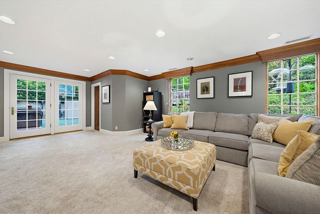72 Beverly Road, Brookline, MA 02467
