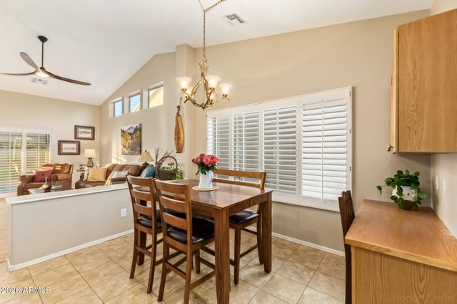 24216 S BRIARCREST Drive, Sun Lakes, AZ 85248