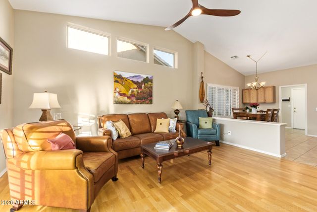 24216 S BRIARCREST Drive, Sun Lakes, AZ 85248