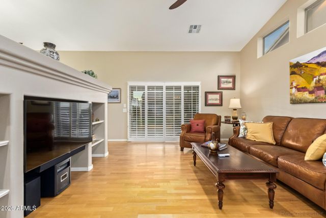 24216 S BRIARCREST Drive, Sun Lakes, AZ 85248