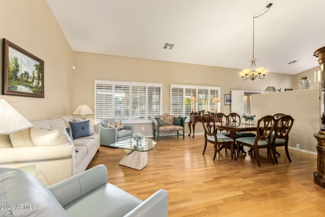 24216 S BRIARCREST Drive, Sun Lakes, AZ 85248