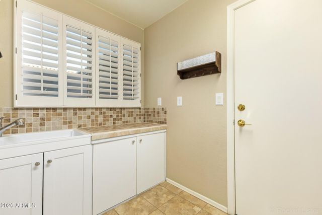 24216 S BRIARCREST Drive, Sun Lakes, AZ 85248