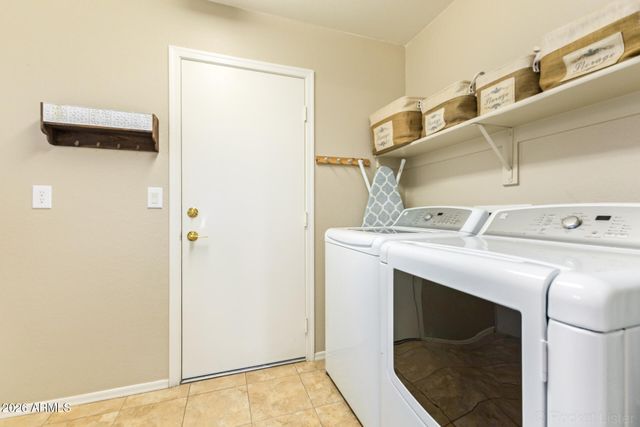 24216 S BRIARCREST Drive, Sun Lakes, AZ 85248