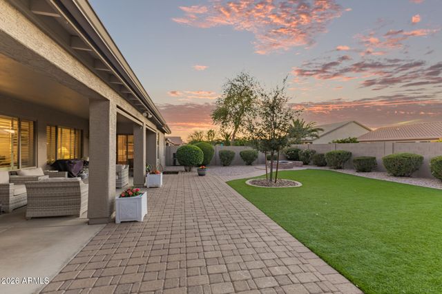 24216 S BRIARCREST Drive, Sun Lakes, AZ 85248