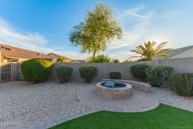 24216 S BRIARCREST Drive, Sun Lakes, AZ 85248
