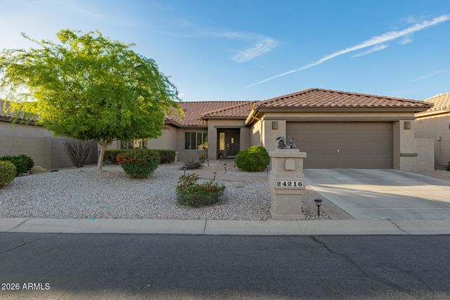 24216 S BRIARCREST Drive, Sun Lakes, AZ 85248