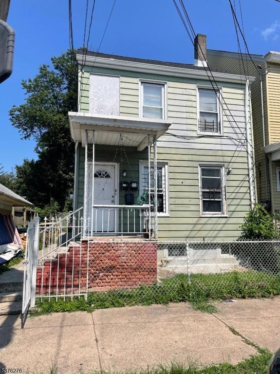 93 N 10Th St, Paterson City, NJ 07522
