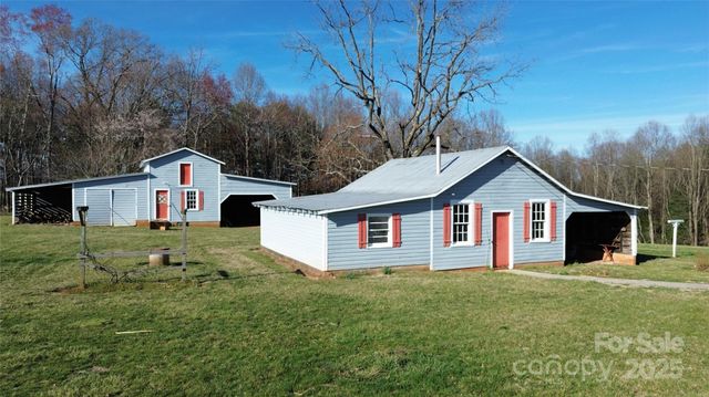 6395 Greenhorn Road, Roaring River, NC 28669