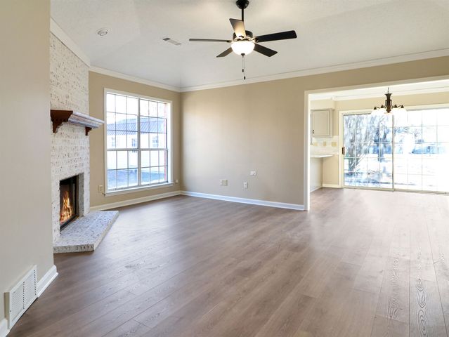 2321 VALLEY EDGE CV, Memphis, TN 38016