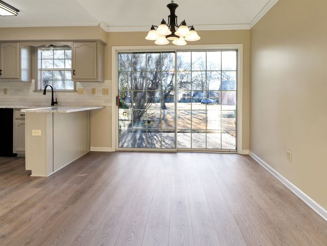 2321 VALLEY EDGE CV, Memphis, TN 38016