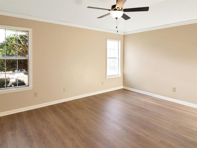 2321 VALLEY EDGE CV, Memphis, TN 38016