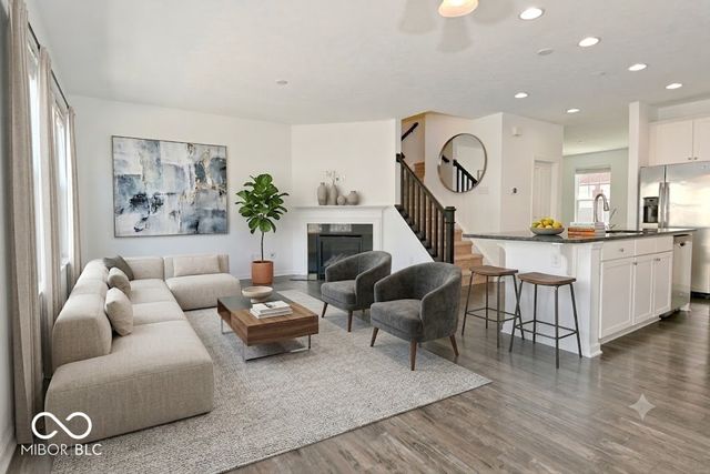 9454 Oakley Drive, Indianapolis, IN 46260