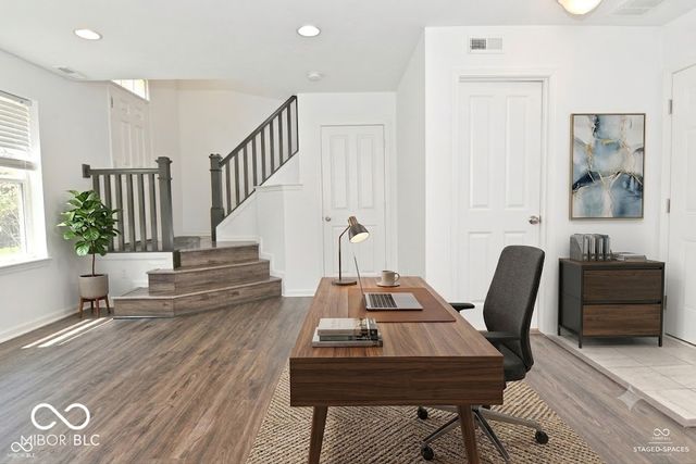 9454 Oakley Drive, Indianapolis, IN 46260