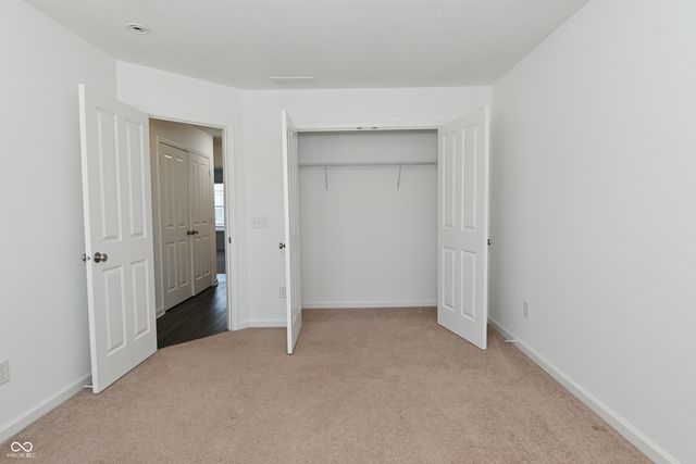 9454 Oakley Drive, Indianapolis, IN 46260