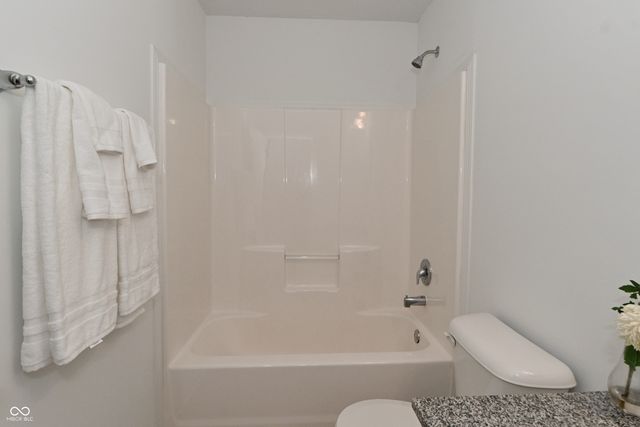 9454 Oakley Drive, Indianapolis, IN 46260