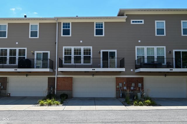 9454 Oakley Drive, Indianapolis, IN 46260