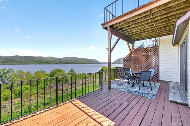 721 Hewitt Lane, New Windsor, NY 12553