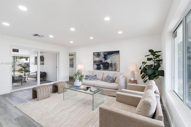 4331 NW 9th Ct, Coconut Creek, FL 33066