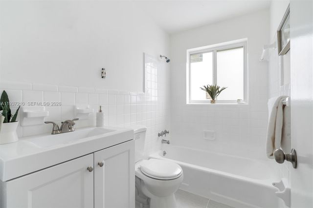 4331 NW 9th Ct, Coconut Creek, FL 33066