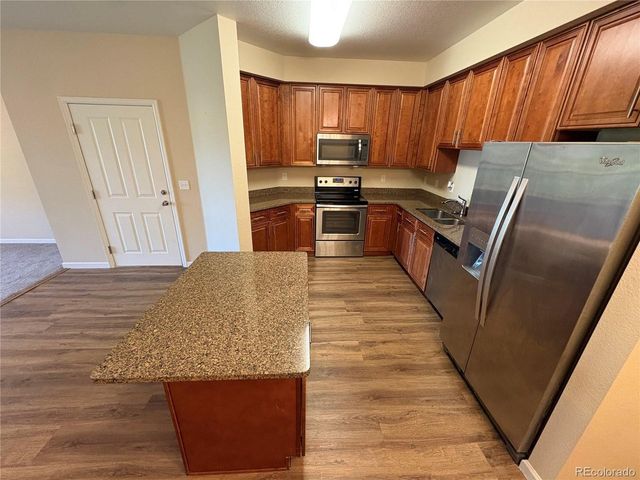 804 Summer Hawk Dr 6207, Longmont, CO 80504