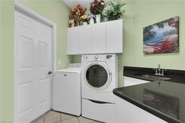 2180 Rio Nuevo DR, North Fort Myers, FL 33917