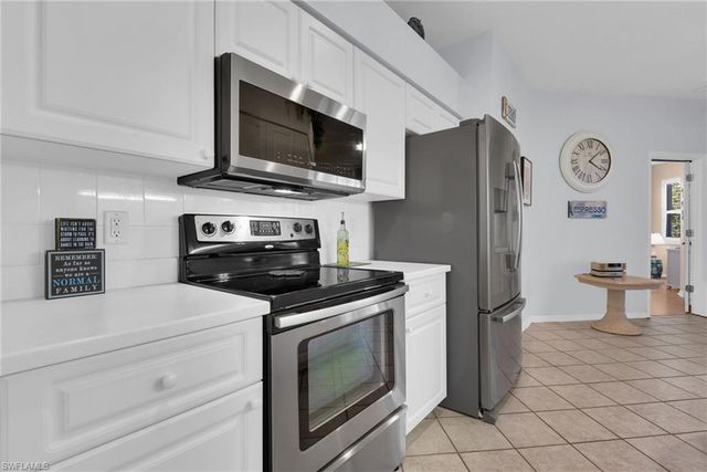 2180 Rio Nuevo DR, North Fort Myers, FL 33917