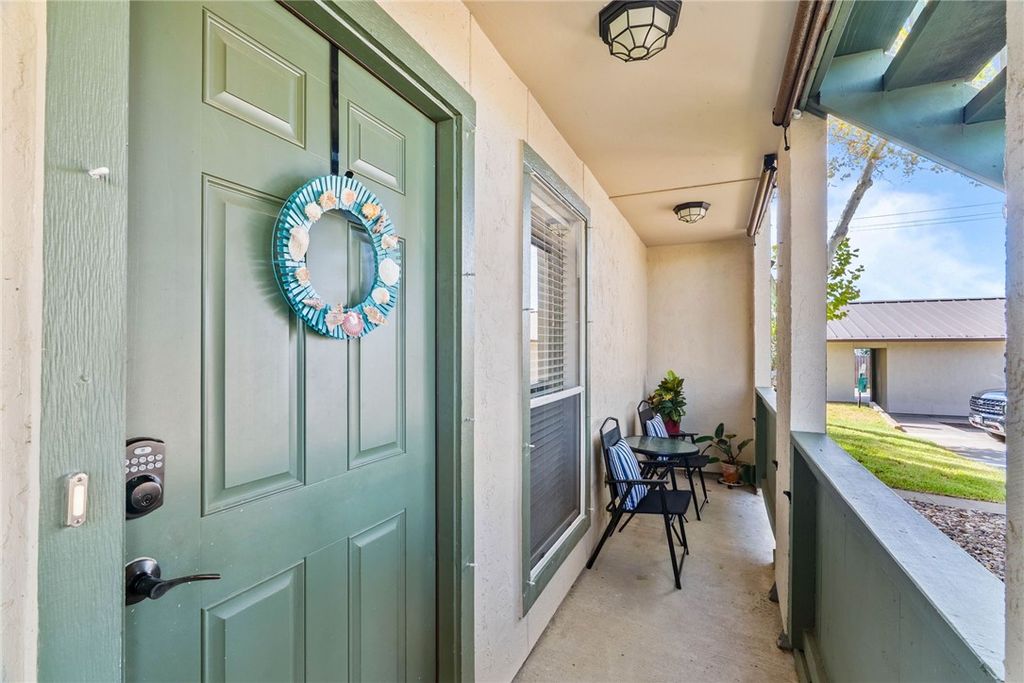 302 St Andrews K-102, Rockport, TX 78382 — photo 3