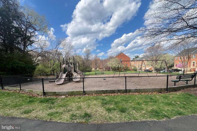 1807 BRENTRIDGE ST, Vienna, VA 22182