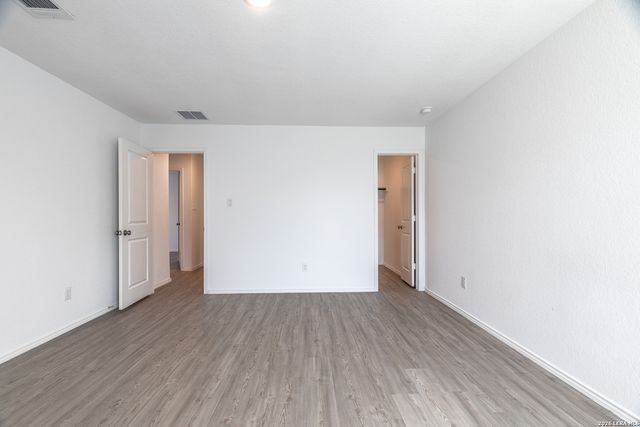 2822 Millikan Dr, Converse, TX 78109