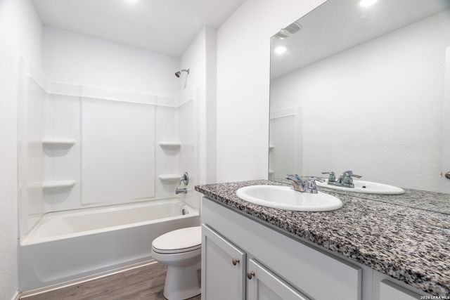 2822 Millikan Dr, Converse, TX 78109