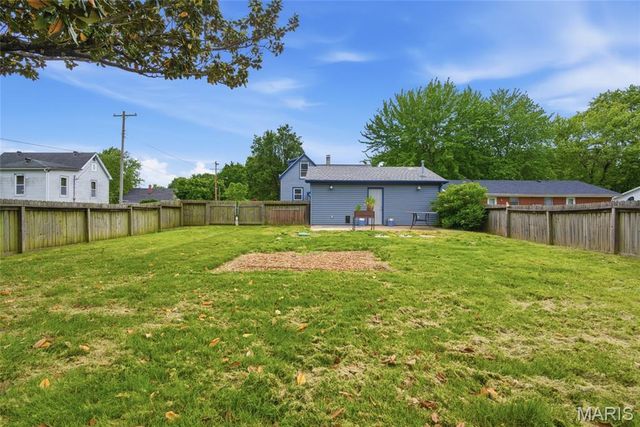 6101 W C Street, Belleville, IL 62223