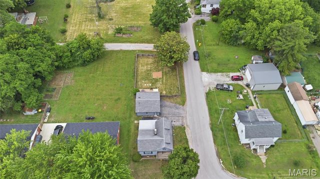 6101 W C Street, Belleville, IL 62223