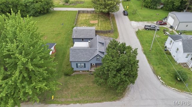 6101 W C Street, Belleville, IL 62223