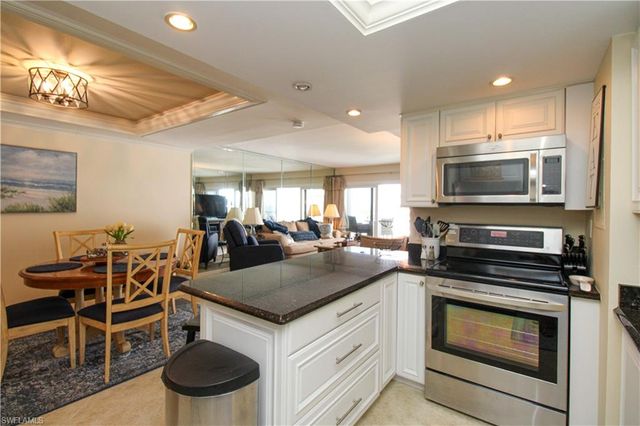 3443 Gulf Shore BLVD N 213, Naples, FL 34103