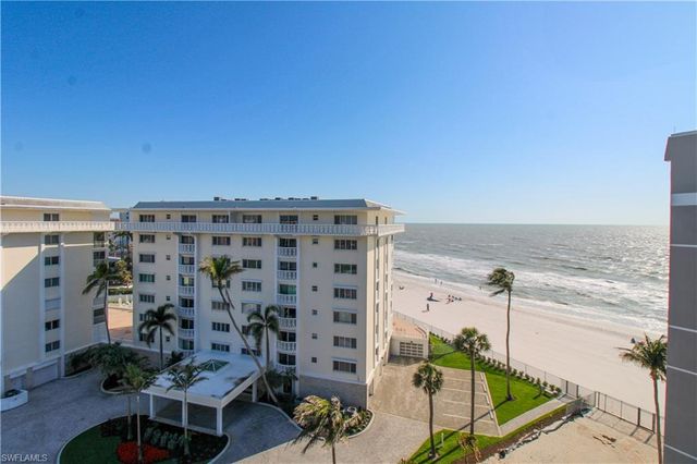 3443 Gulf Shore BLVD N 213, Naples, FL 34103