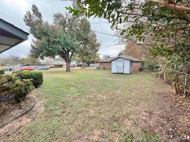 1015 Bryan St, Jacksonville, TX 75766