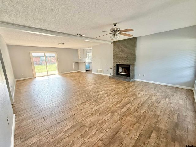 1015 Bryan St, Jacksonville, TX 75766