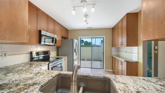 5294 HUNTINGWOOD COURT 59, Sarasota, FL 34235
