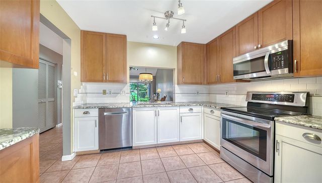 5294 HUNTINGWOOD COURT 59, Sarasota, FL 34235