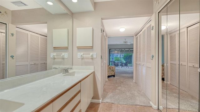 5294 HUNTINGWOOD COURT 59, Sarasota, FL 34235