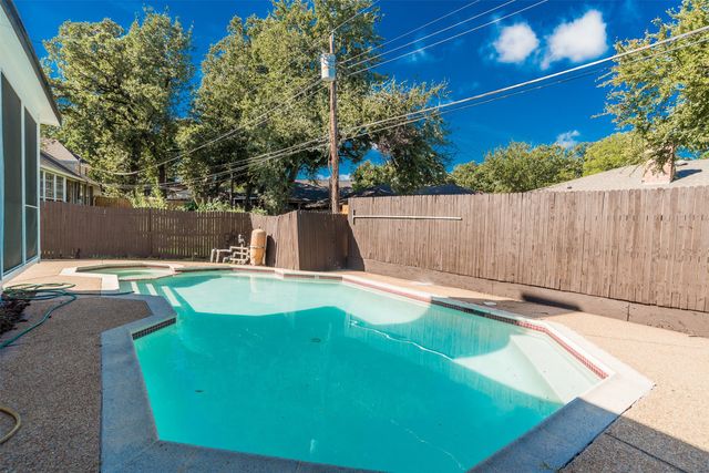 1317 Carver Lane, Irving, TX 75061