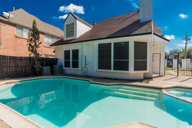 1317 Carver Lane, Irving, TX 75061