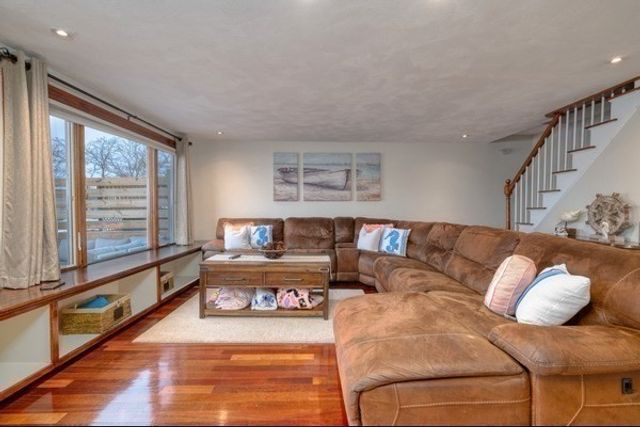 85 Kings Cove Beach Rd, Weymouth, MA 02191