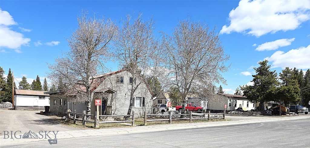 625 Firehole Avenue, West Yellowstone, MT 59758