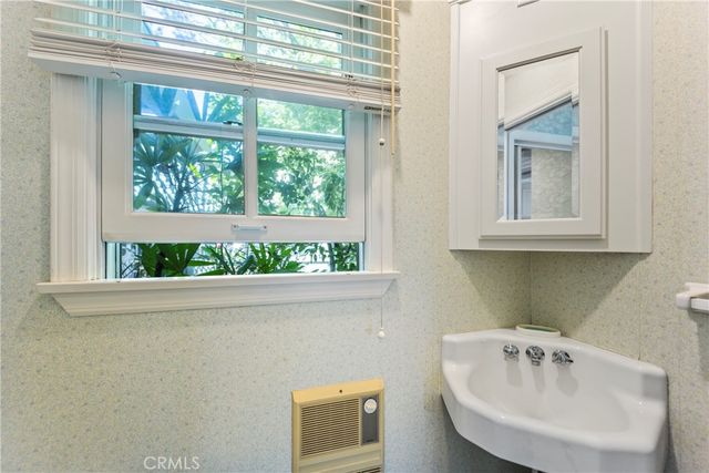3521 Yorkshire Road, Pasadena, CA 91107