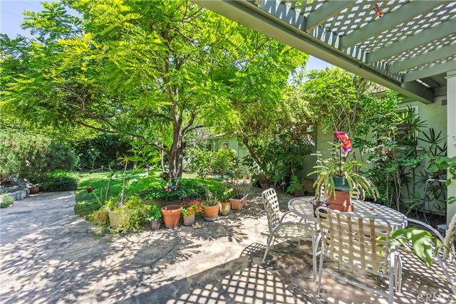 3521 Yorkshire Road, Pasadena, CA 91107