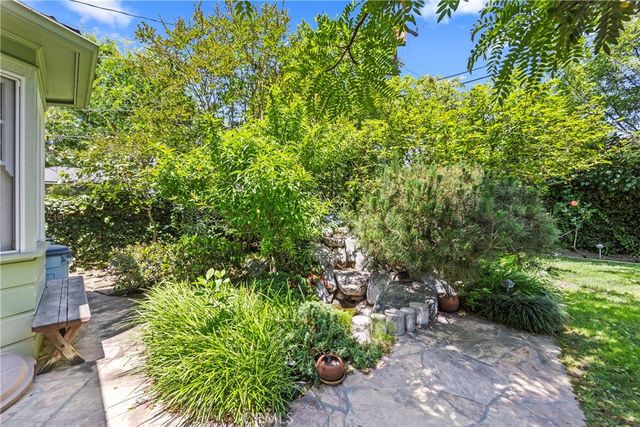 3521 Yorkshire Road, Pasadena, CA 91107