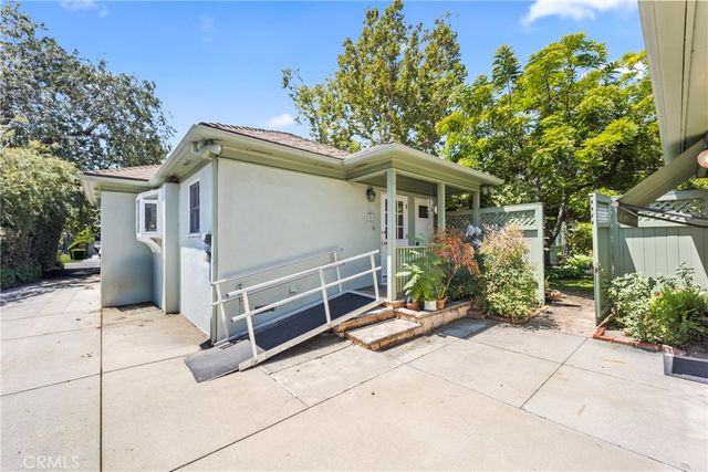 3521 Yorkshire Road, Pasadena, CA 91107