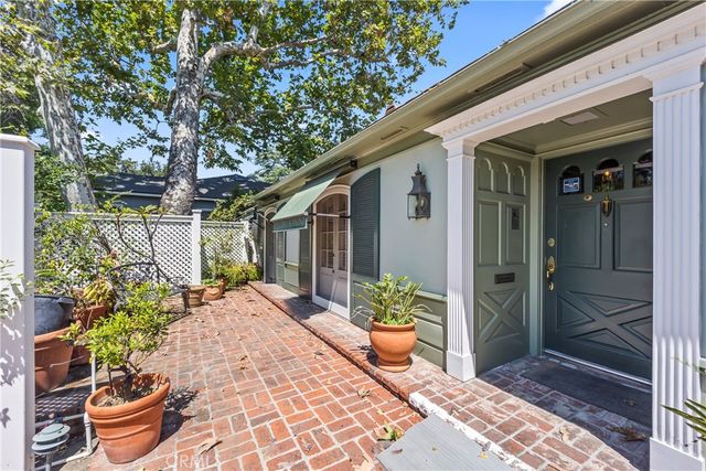 3521 Yorkshire Road, Pasadena, CA 91107
